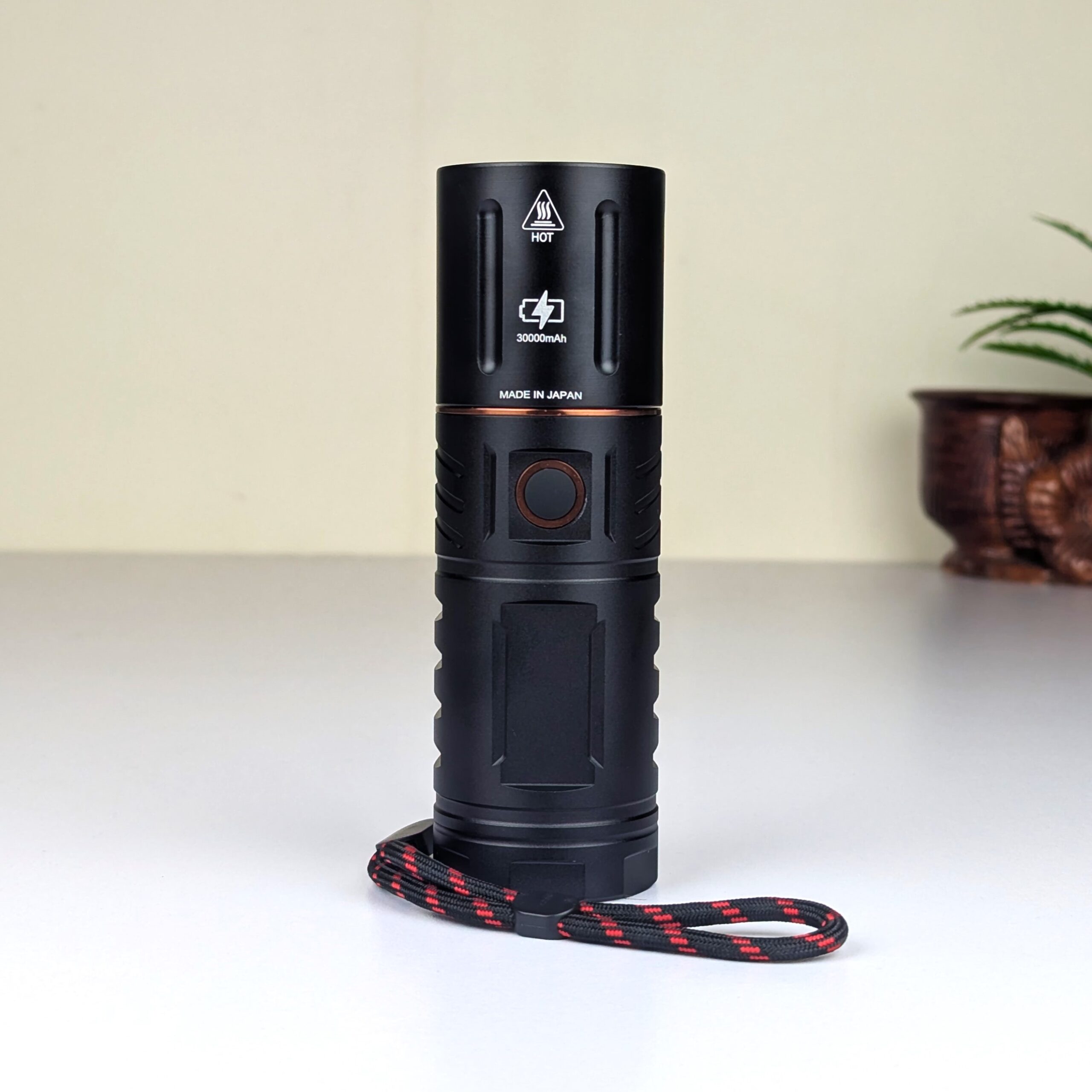 Rechargeable LED Flashlight with Telescopic Zoom & Power Bank Function - Image 5